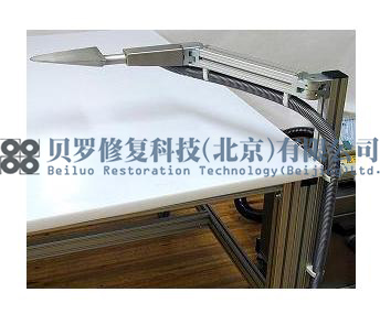 头部带有吸力的局部低压桌- 用于织物修复